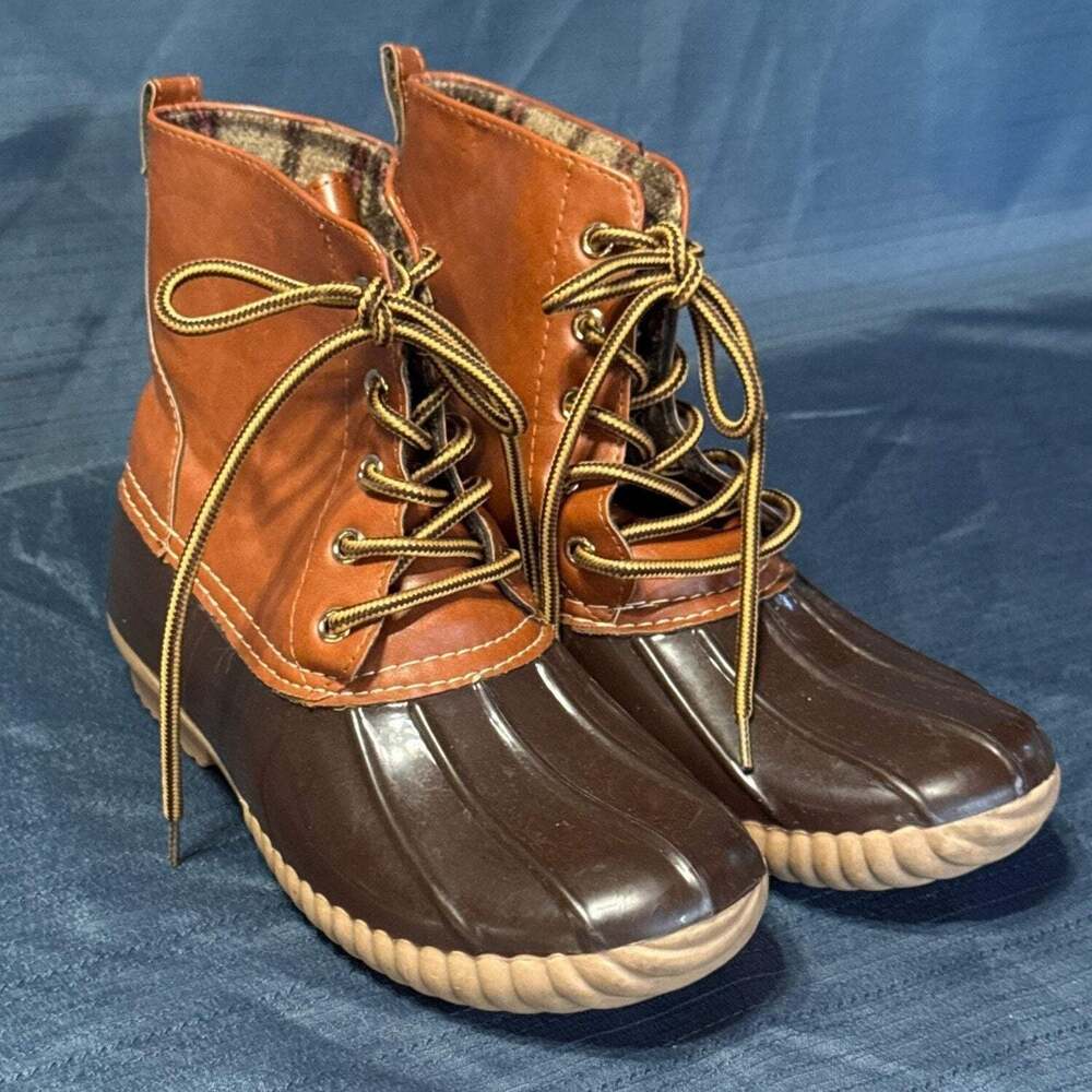 ANNA Brown Plaid-Lined Lace-Up Duck Boots – Women’s Size 8